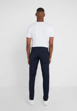 DRYKORN PIET - Pantalon classique Vendre-Réclame costumes & cravates normale homme 16 DRYKORN PIET - Pantalon classique Vendre-Réclame costumes & cravates normale homme -DRYKORN Soldes 2022 01ab8a60fb6c4cdcb4c229d8e6ff91e9