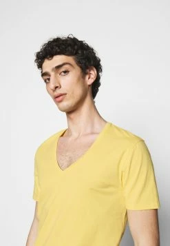 Garantie De Qualité 100% DRYKORN QUENTIN - T-shirt basique vêtements col en v profond homme -DRYKORN Soldes 2022 057eda6f6b3a47dcbbc3836b99651024