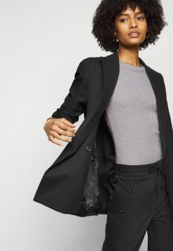 DRYKORN OLINA - Débardeur Se Vend Bas Prix vêtements col rond femme 20 DRYKORN OLINA - Débardeur Se Vend Bas Prix vêtements col rond femme -DRYKORN Soldes 2022 084c95f53feb43b785317f8d84406d95