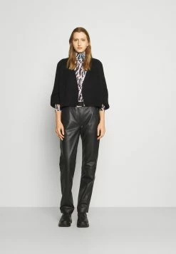 DRYKORN Prix Accessible MANUI - Gilet vêtements couleur unie femme 16 DRYKORN Prix Accessible MANUI - Gilet vêtements couleur unie femme -DRYKORN Soldes 2022 0a2469919ce14964bfadf7b3d6838907