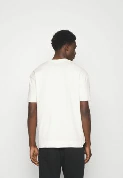 DRYKORN EROS - T-shirt basique Soldes En Ligne vêtements col rond homme 11 DRYKORN EROS - T-shirt basique Soldes En Ligne vêtements col rond homme -DRYKORN Soldes 2022 10e88b8f7e2d4372b69136aab15964e6