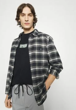 DRYKORN Prix Exclusifs THILO FLAME - T-shirt imprimé vêtements col rond homme 11 DRYKORN Prix Exclusifs THILO FLAME - T-shirt imprimé vêtements col rond homme -DRYKORN Soldes 2022 12af7a08f9cd43399a8722e052322308