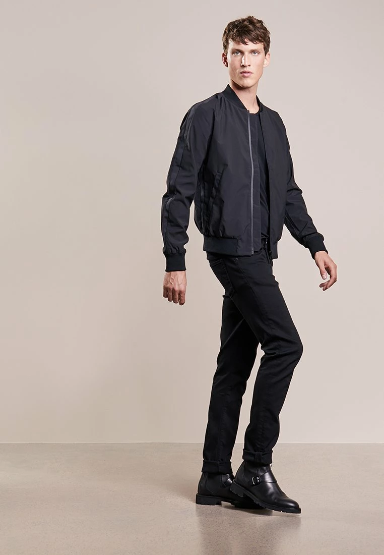 Prix Imbattable DRYKORN CARLO - T-shirt basique vêtements col rond homme 4 Prix Imbattable DRYKORN CARLO - T-shirt basique vêtements col rond homme – Image 2