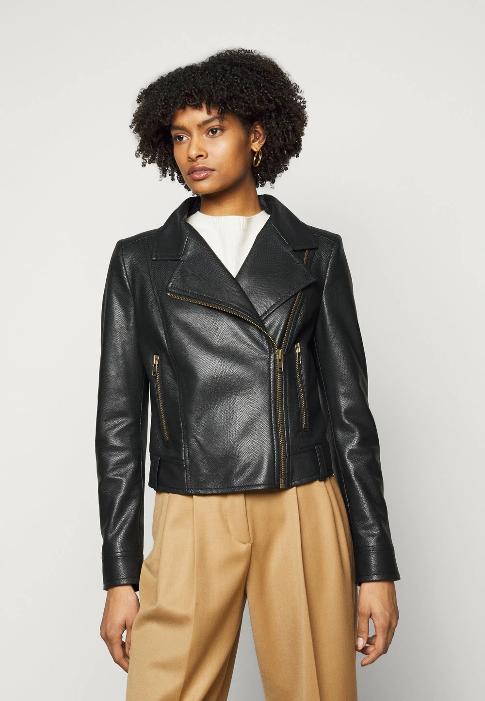 DRYKORN PAISLY - Veste en similicuir Qualité Fiable vêtements col revers femme 3 DRYKORN PAISLY - Veste en similicuir Qualité Fiable vêtements col revers femme