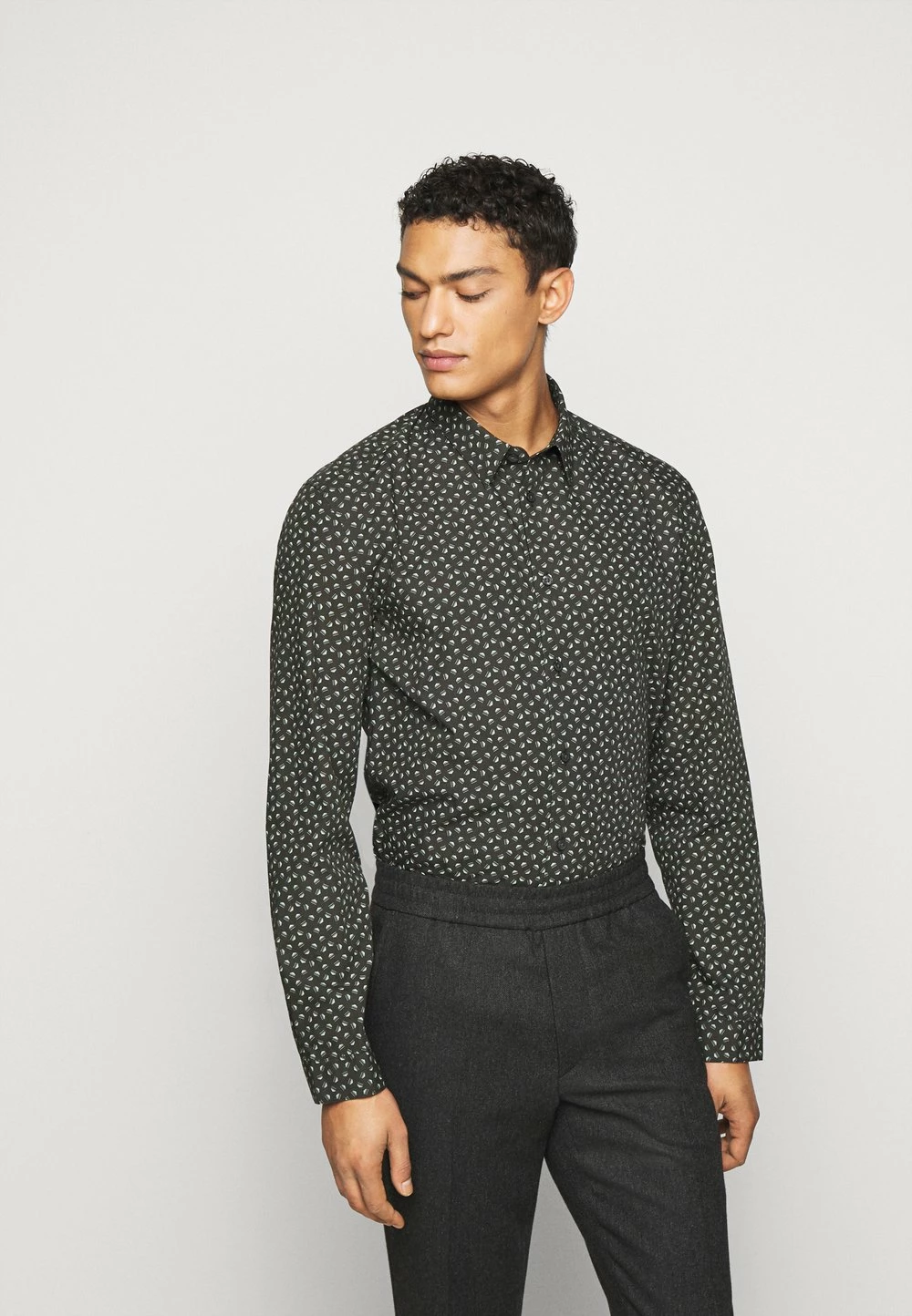 DRYKORN RUBEN - Chemise Prix Sympa vêtements col kent homme 3 DRYKORN RUBEN - Chemise Prix Sympa vêtements col kent homme