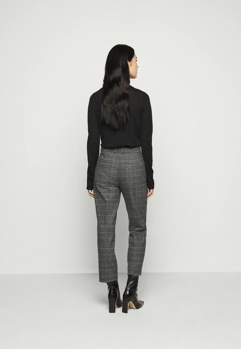 DRYKORN STUDY - Pantalon classique Prix Équitable vêtements haute femme 5 DRYKORN STUDY - Pantalon classique Prix Équitable vêtements haute femme – Image 3