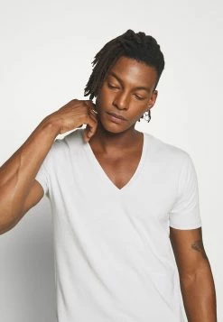 DRYKORN Qualité garantie 100% QUENTIN - T-shirt basique vêtements col en v profond homme -DRYKORN Soldes 2022 23e6b78f7b7b4d3f9a2196905cedcc35
