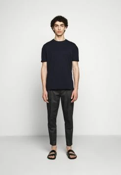 DRYKORN Soldes 2022 -DRYKORN Soldes 2022 2b33f94c43ca4d8fb974b849774bc587