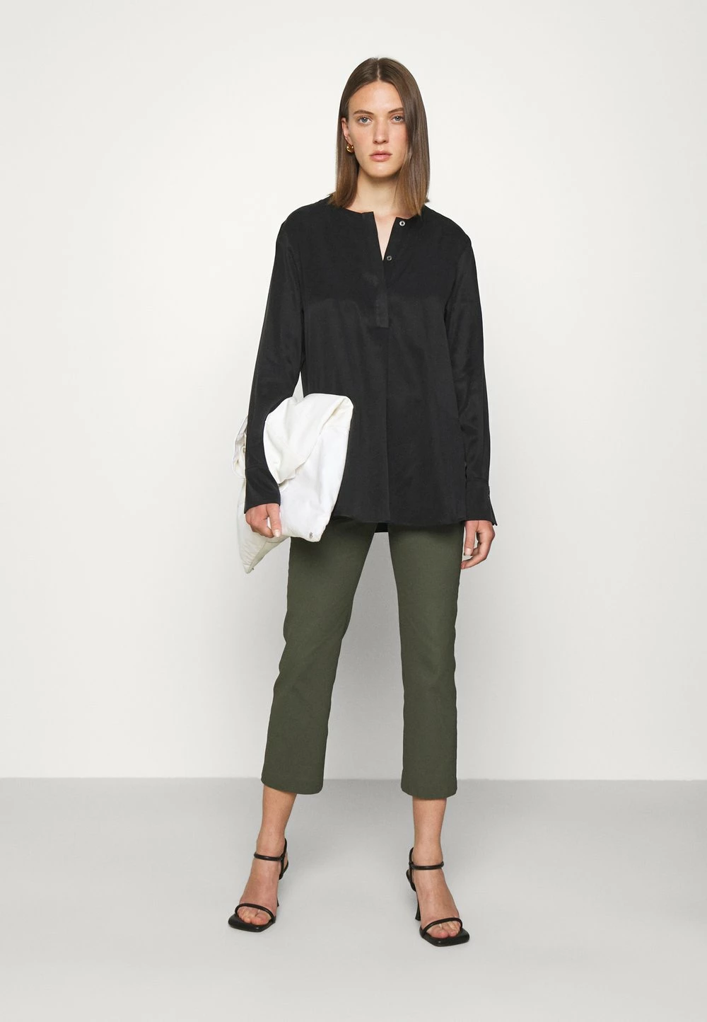 DRYKORN Qualité garantie 100% CHIWA - Blouse vêtements col rond femme 4 DRYKORN Qualité garantie 100% CHIWA - Blouse vêtements col rond femme – Image 2