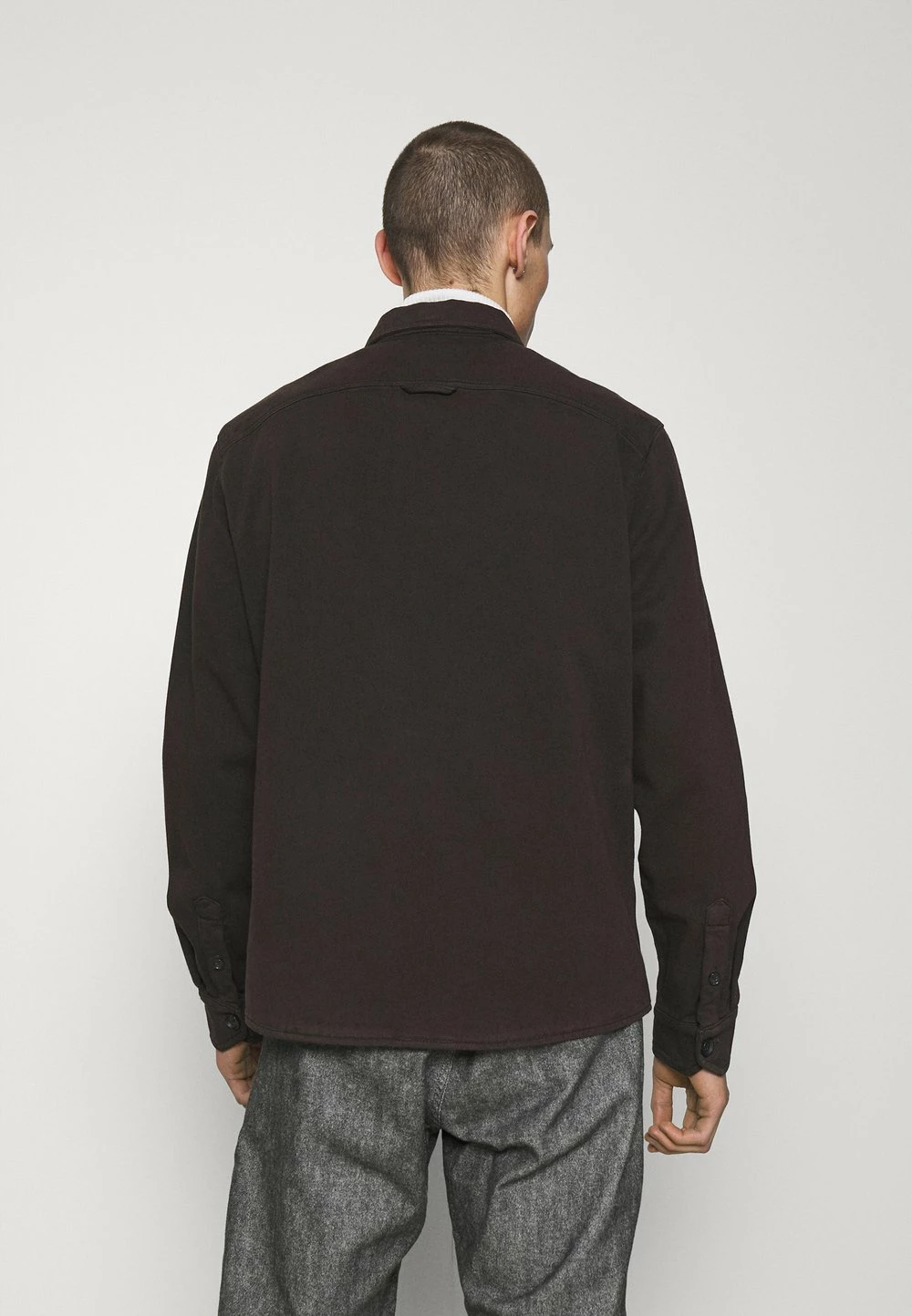 DRYKORN SELED - Chemise Assurance De l’Authenticité vêtements col kent homme 5 DRYKORN SELED - Chemise Assurance De l’Authenticité vêtements col kent homme – Image 3