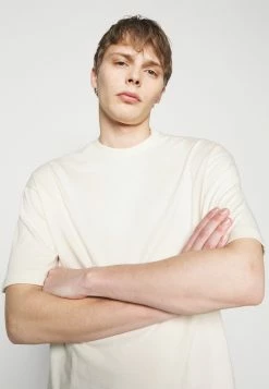 Prix Favorable DRYKORN HUNT - T-shirt basique vêtements col rond homme 12 Prix Favorable DRYKORN HUNT - T-shirt basique vêtements col rond homme -DRYKORN Soldes 2022 402eb327eeed406ea2faafef9f96cc5a