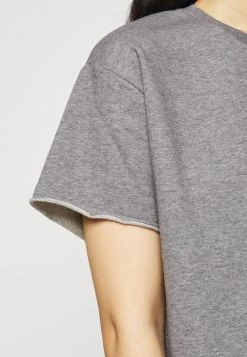 DRYKORN LUNIE - T-shirt basique Haute Qualité vêtements col rond femme -DRYKORN Soldes 2022 4741559e716f4d9aae68e983284c5bb0