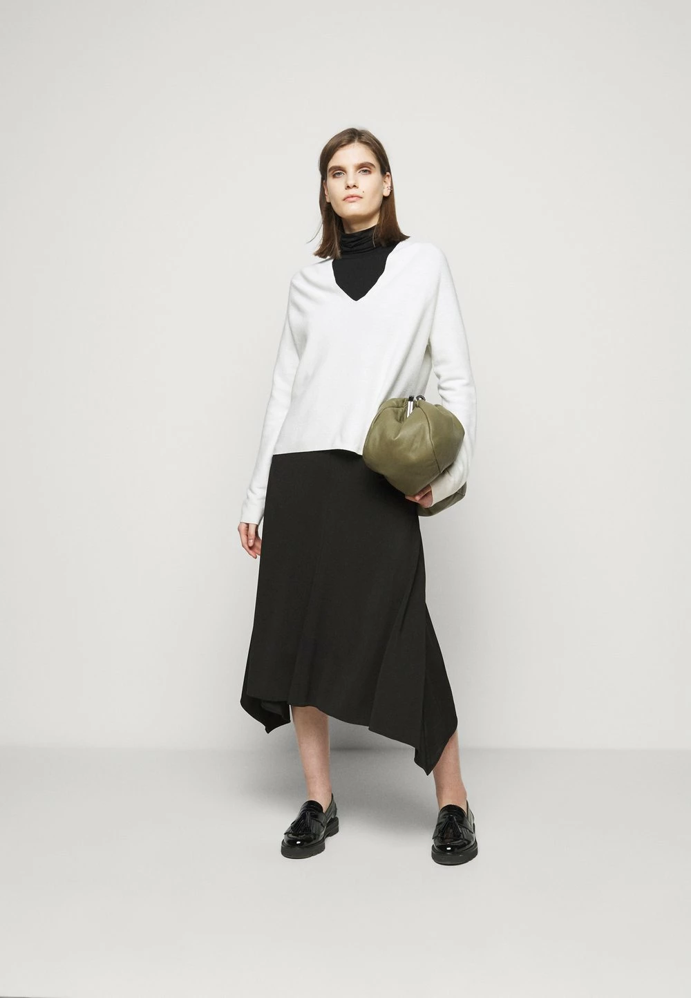 DRYKORN LINNIE - Pullover Prix Dégriffé vêtements col en v profond femme 4 DRYKORN LINNIE - Pullover Prix Dégriffé vêtements col en v profond femme – Image 2