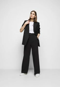 DRYKORN Soldes 2022 -DRYKORN Soldes 2022 4f6d5965997a4aaf87714b26960a468a