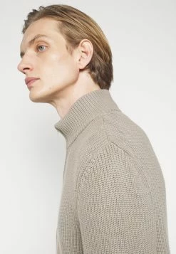 Prix Refroidis DRYKORN ANTONIO - Gilet vêtements col montant homme 16 Prix Refroidis DRYKORN ANTONIO - Gilet vêtements col montant homme -DRYKORN Soldes 2022 4f9af1af690a45c3a2fac84d73a84092