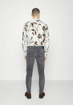 Prix Discount DRYKORN JAZ - Jean slim vêtements normale homme 9 Prix Discount DRYKORN JAZ - Jean slim vêtements normale homme -DRYKORN Soldes 2022 61c8f7690aa54d5b8bc77eeb92ad1443