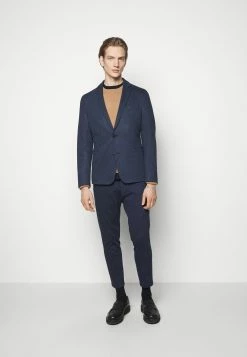 DRYKORN Soldes 2022 -DRYKORN Soldes 2022 6b5bc0b8f8b94b15abba37345472e9e4