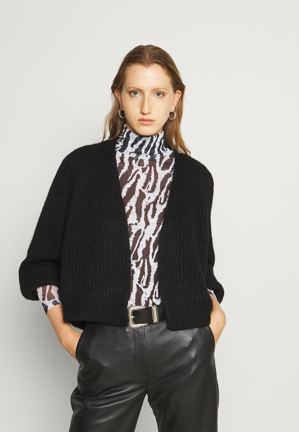 DRYKORN Prix Accessible MANUI - Gilet vêtements couleur unie femme 3 DRYKORN Prix Accessible MANUI - Gilet vêtements couleur unie femme