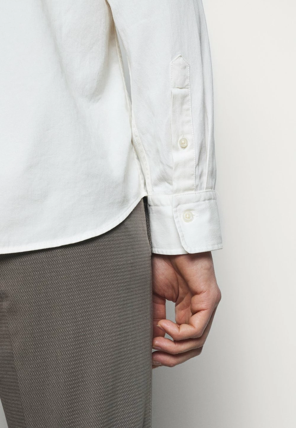 DRYKORN LOKEN - Chemise Prix Accessible vêtements col à boutons homme 7 DRYKORN LOKEN - Chemise Prix Accessible vêtements col à boutons homme – Image 5