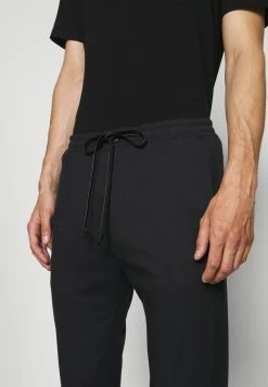 Prix Gelé DRYKORN JEGER - Pantalon classique vêtements normale homme 12 Prix Gelé DRYKORN JEGER - Pantalon classique vêtements normale homme -DRYKORN Soldes 2022 75fbb0a4d6794c739066030038c42340