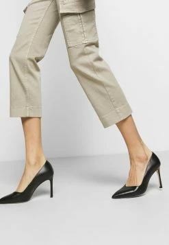 DRYKORN OUTBOUND - Pantalon cargo Prix Allégé pantalons haute femme 15 DRYKORN OUTBOUND - Pantalon cargo Prix Allégé pantalons haute femme -DRYKORN Soldes 2022 79ddd3bc7e2f4788828a10f7f33147e4