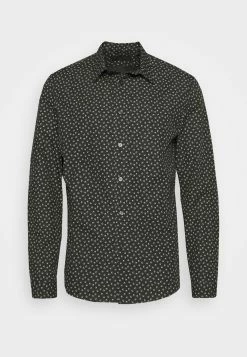 DRYKORN RUBEN - Chemise Prix De Lancement vêtements col kent homme 13 DRYKORN RUBEN - Chemise Prix De Lancement vêtements col kent homme -DRYKORN Soldes 2022 867d91f202704195acbea0fbd890a32e 1