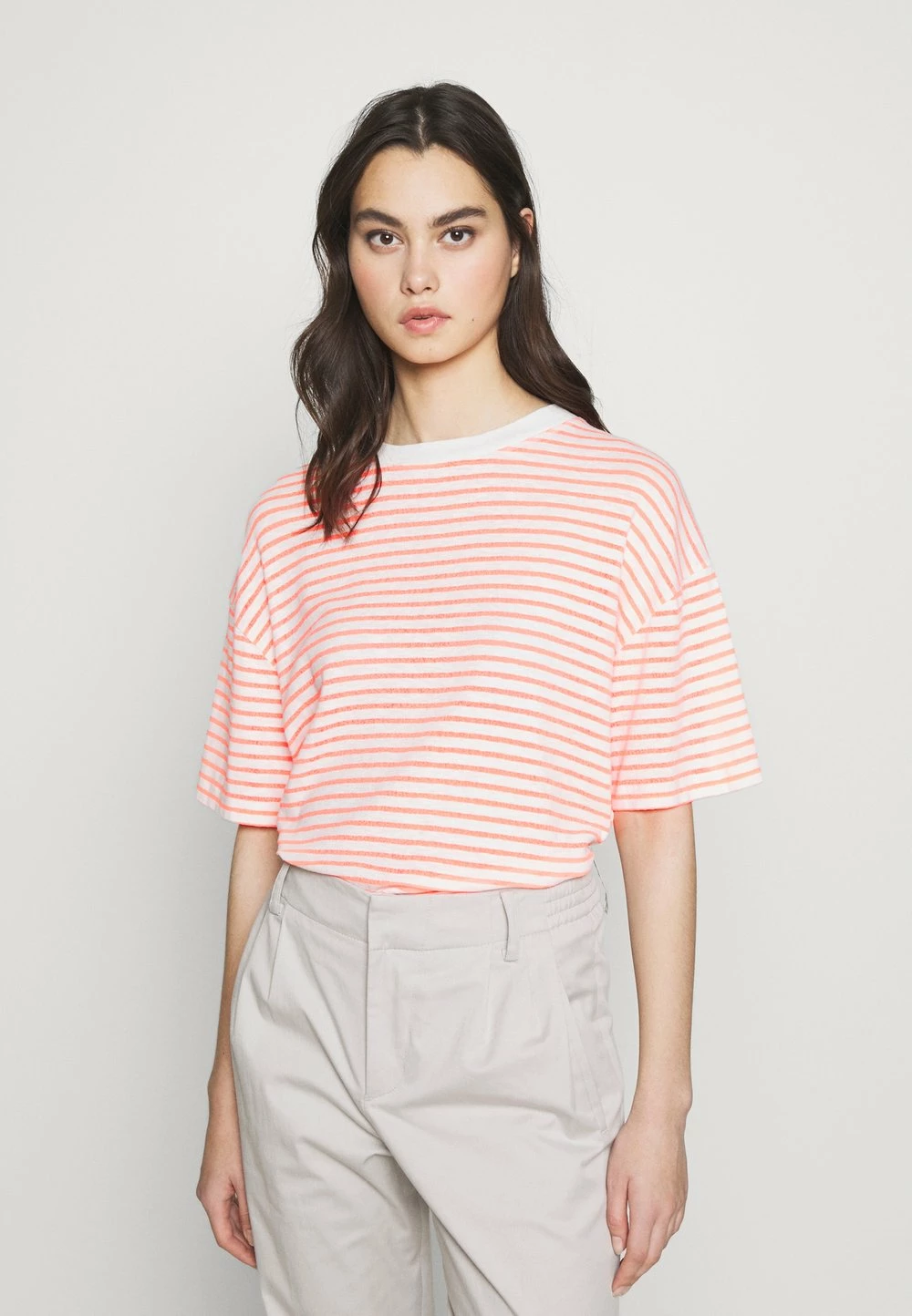 Meilleure qualité DRYKORN LUNIE - T-shirt imprimé vêtements col rond femme 3 Meilleure qualité DRYKORN LUNIE - T-shirt imprimé vêtements col rond femme