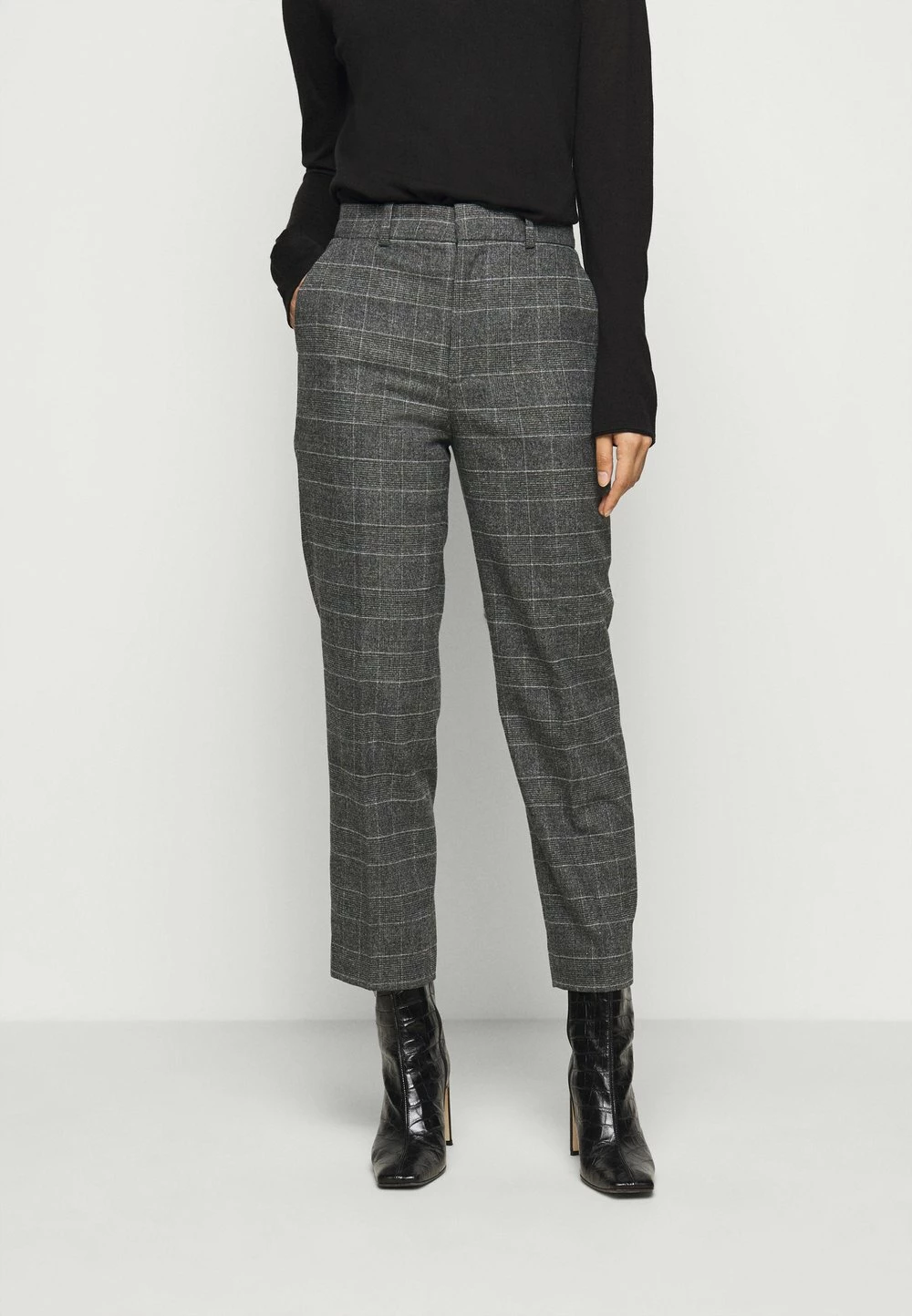 DRYKORN STUDY - Pantalon classique Prix Équitable vêtements haute femme 3 DRYKORN STUDY - Pantalon classique Prix Équitable vêtements haute femme