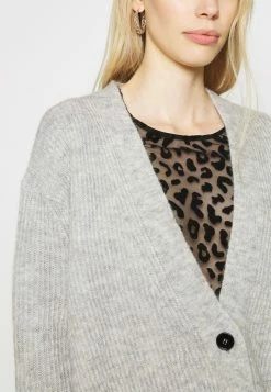 DRYKORN Prix Affortable SONTJE - Gilet vêtements col en v profond femme -DRYKORN Soldes 2022 9c82d09e868646ed8fa56b49005564cd