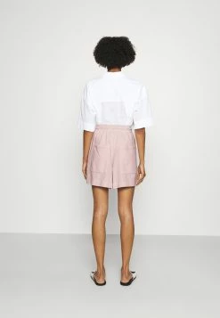 DRYKORN LOVIN - Short Marchandise de première qualité vêtements haute femme -DRYKORN Soldes 2022 a96b1ccdd7924653a63fbe162e4e0685