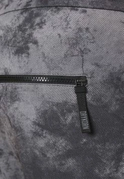 Assurance De l’Authenticité DRYKORN KAB - Pantalon classique vêtements normale homme 11 Assurance De l’Authenticité DRYKORN KAB - Pantalon classique vêtements normale homme -DRYKORN Soldes 2022 ac5fbe652e8c4cd7a5cd1284b0031044