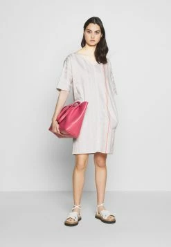 DRYKORN HEDDA - Robe de jour Prix Bradés vêtements col en v profond femme -DRYKORN Soldes 2022 ae7051505f174dda89bf74f7e0a6dd04