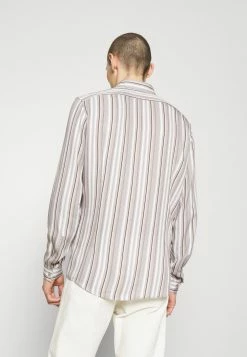 DRYKORN RUBEN - Chemise En promotion vêtements col kent homme 10 DRYKORN RUBEN - Chemise En promotion vêtements col kent homme -DRYKORN Soldes 2022 b3a82beb41d449b5820dd76c54003af1