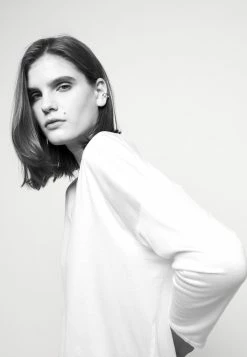 DRYKORN VENJA - T-shirt à manches longues Plus Bas Prix De Vente vêtements col en v profond femme -DRYKORN Soldes 2022 b58f09cb0e32410084fd0836e73d8acc