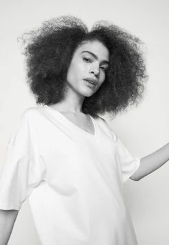 Prix Acceptable DRYKORN KABELLE - Robe en jersey vêtements col en v femme 15 Prix Acceptable DRYKORN KABELLE - Robe en jersey vêtements col en v femme -DRYKORN Soldes 2022 bf654ab7899542fca9179edfe88bcedf