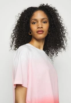 DRYKORN LUNIE - T-shirt imprimé Se Vend Bas Prix vêtements col rond femme -DRYKORN Soldes 2022 c4453eb9725146f9b3105ea44706baa2