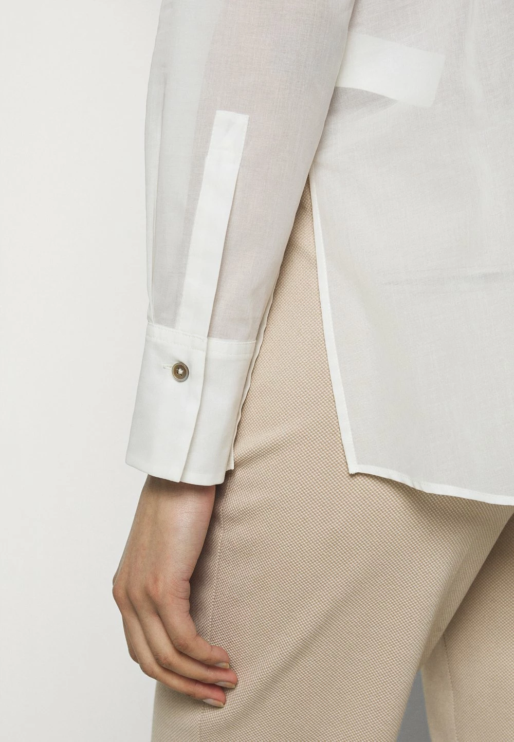 DRYKORN CHIWA - Blouse Promos vêtements col tunisien femme 8 DRYKORN CHIWA - Blouse Promos vêtements col tunisien femme – Image 6