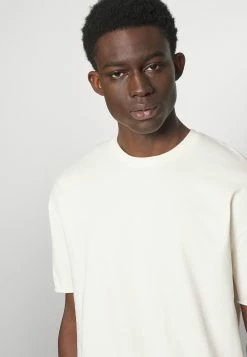 DRYKORN EROS - T-shirt basique Soldes En Ligne vêtements col rond homme 13 DRYKORN EROS - T-shirt basique Soldes En Ligne vêtements col rond homme -DRYKORN Soldes 2022 c56d34a50ca54fae817d9097d62b4bd3