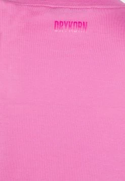 DRYKORN Meilleur Prix Garanti KHARA - T-shirt basique vêtements col officier femme -DRYKORN Soldes 2022 c9e3995dbb9b4741aca5e0456103f4ac