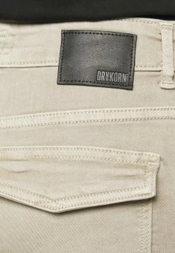 DRYKORN OUTBOUND - Pantalon cargo Prix Allégé pantalons haute femme 18 DRYKORN OUTBOUND - Pantalon cargo Prix Allégé pantalons haute femme -DRYKORN Soldes 2022 cd87a6fbeeab47eaaf40717dff06166d