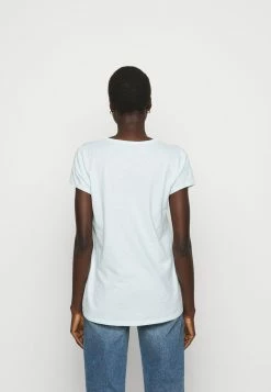 DRYKORN AVIVI - T-shirt basique Prix Aimable vêtements encolure large ronde femme 22 DRYKORN AVIVI - T-shirt basique Prix Aimable vêtements encolure large ronde femme -DRYKORN Soldes 2022 ce9cf2bfc1704aba8ae24d937b02e228