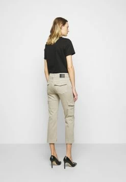DRYKORN OUTBOUND - Pantalon cargo Prix Allégé pantalons haute femme 14 DRYKORN OUTBOUND - Pantalon cargo Prix Allégé pantalons haute femme -DRYKORN Soldes 2022 d3b78d9fc53a479fba4560c7db0d5ecb