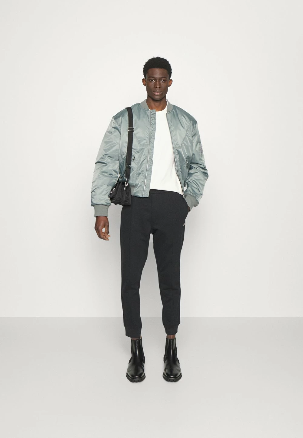 DRYKORN EROS - T-shirt basique Soldes En Ligne vêtements col rond homme 4 DRYKORN EROS - T-shirt basique Soldes En Ligne vêtements col rond homme – Image 2