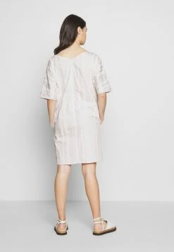 DRYKORN HEDDA - Robe de jour Prix Bradés vêtements col en v profond femme -DRYKORN Soldes 2022 e0bda95d80bd4648abe013bf78d987af