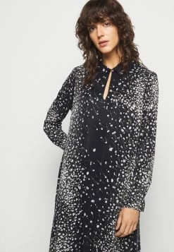 DRYKORN En Remise BERENIKE - Robe de jour vêtements col à revers femme -DRYKORN Soldes 2022 e6023af12b7c4eb8a009b8fb94c7531c