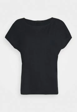 DRYKORN KIMANA - T-shirt basique Prix Distinctifs vêtements col rond femme 21 DRYKORN KIMANA - T-shirt basique Prix Distinctifs vêtements col rond femme -DRYKORN Soldes 2022 e873361fd354419f91799d3c1743bb9c 1