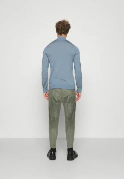 Un Tarif Préférentiel DRYKORN WATSON - Pullover vêtements col officier homme -DRYKORN Soldes 2022 e9ad65f528ac48758e46f220f33ead9a