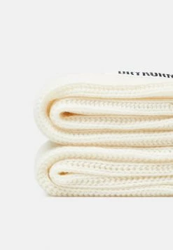 Prix Malin DRYKORN CRONICA UNISEX - Écharpe Écharpes et foulards couleur unie -DRYKORN Soldes 2022 f7aa4fe3abd04a60b45b7f5d4add3cb3