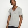 DRYKORN QUENTIN - T-shirt basique Prix Sympa vêtements col en v profond homme -DRYKORN Soldes 2022 f820e5dd08c4496abfb9a54057830504