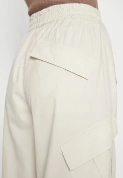 DRYKORN SAVE - Pantalon cargo Rabais vêtements haute femme 13 DRYKORN SAVE - Pantalon cargo Rabais vêtements haute femme -DRYKORN Soldes 2022 fe88e8df62294f8386788631978c21b9